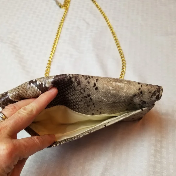 Mud Pie Snake Skin Cross body Bag - Picture 6 of 8